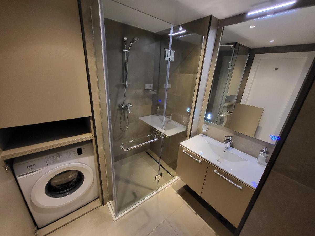 Black Sea Apartments Alliance Palace Μπατούμι Εξωτερικό φωτογραφία