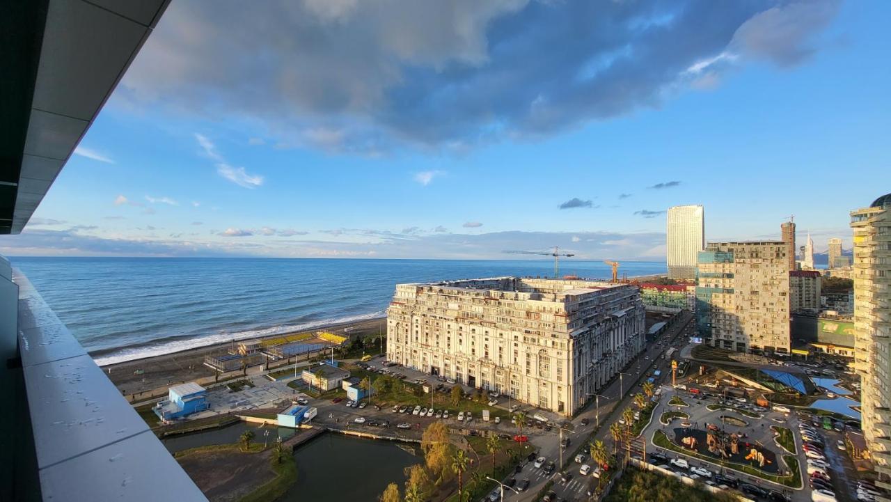 Black Sea Apartments Alliance Palace Μπατούμι Εξωτερικό φωτογραφία