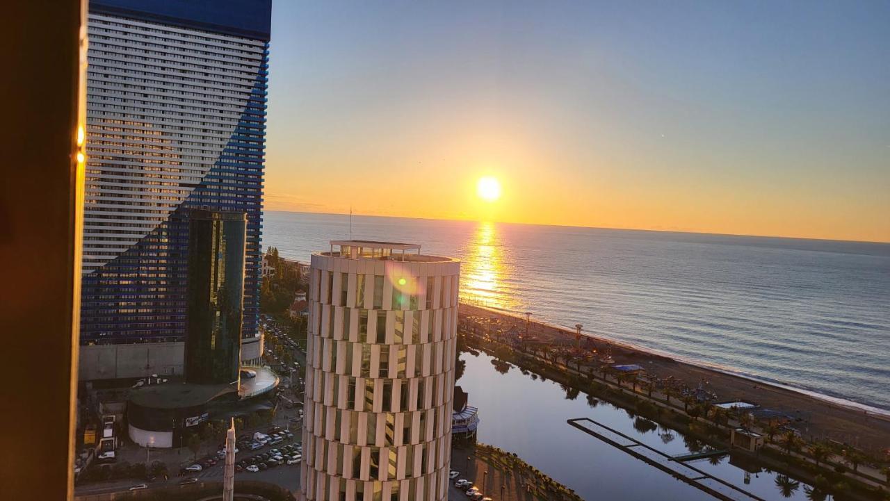 Black Sea Apartments Alliance Palace Μπατούμι Εξωτερικό φωτογραφία