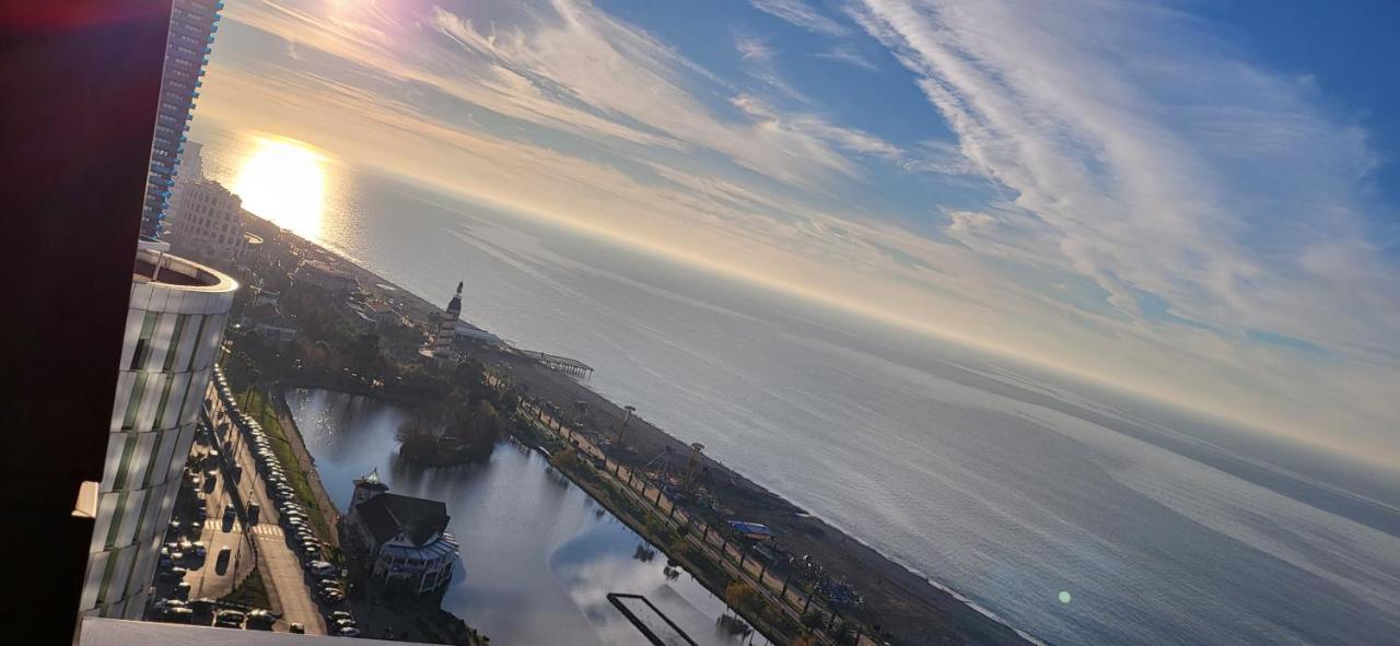 Black Sea Apartments Alliance Palace Μπατούμι Εξωτερικό φωτογραφία