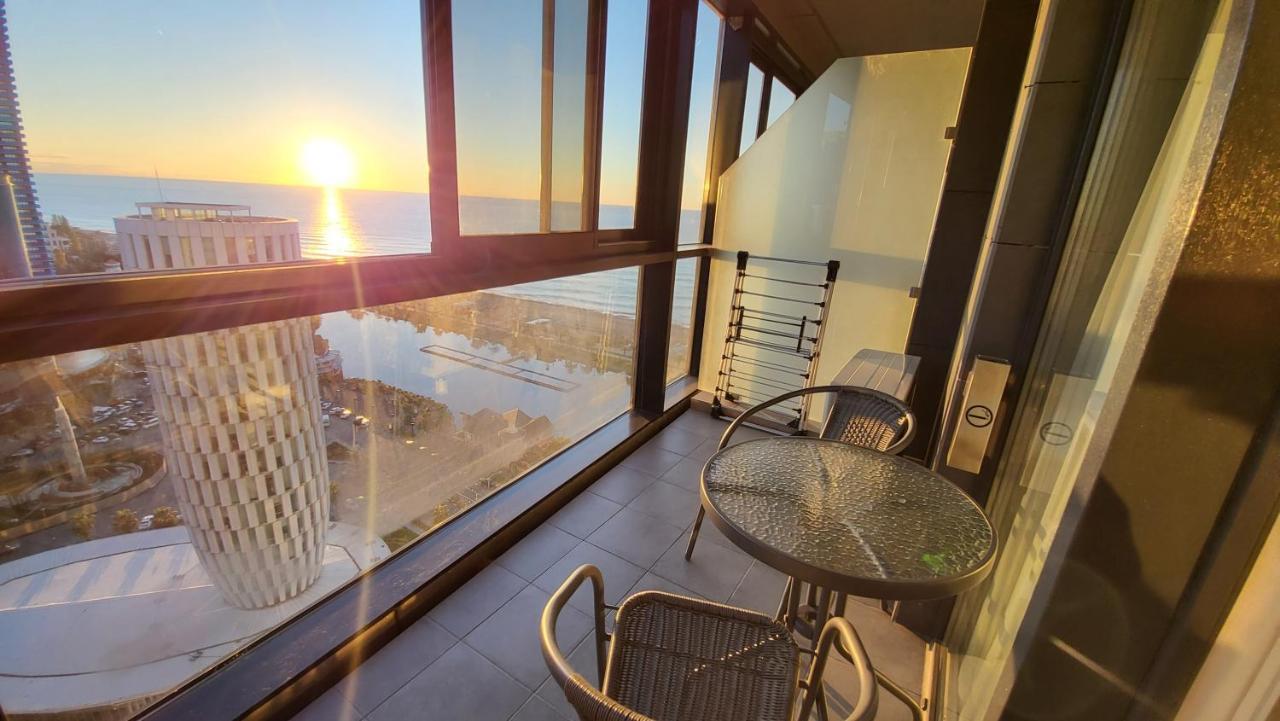 Black Sea Apartments Alliance Palace Μπατούμι Εξωτερικό φωτογραφία
