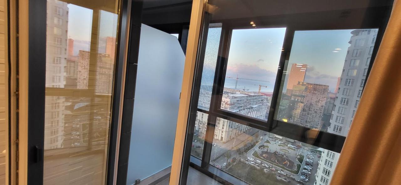 Black Sea Apartments Alliance Palace Μπατούμι Εξωτερικό φωτογραφία